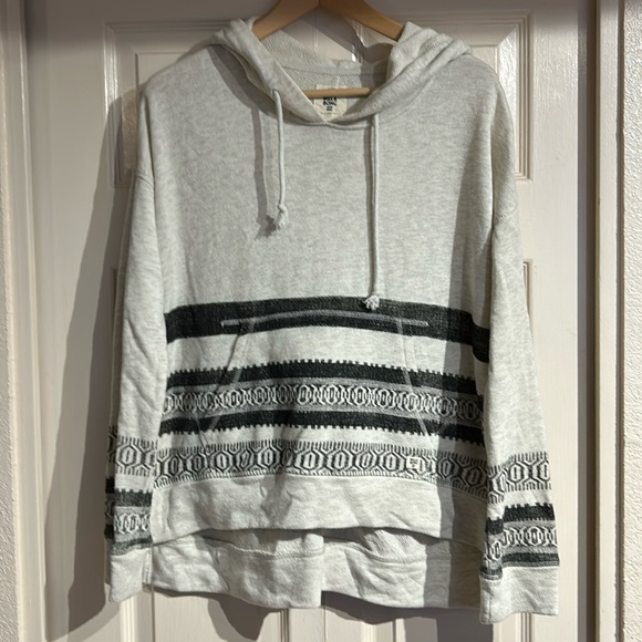 Billabong Tops - Billabong Hooded Lightweight Pullover